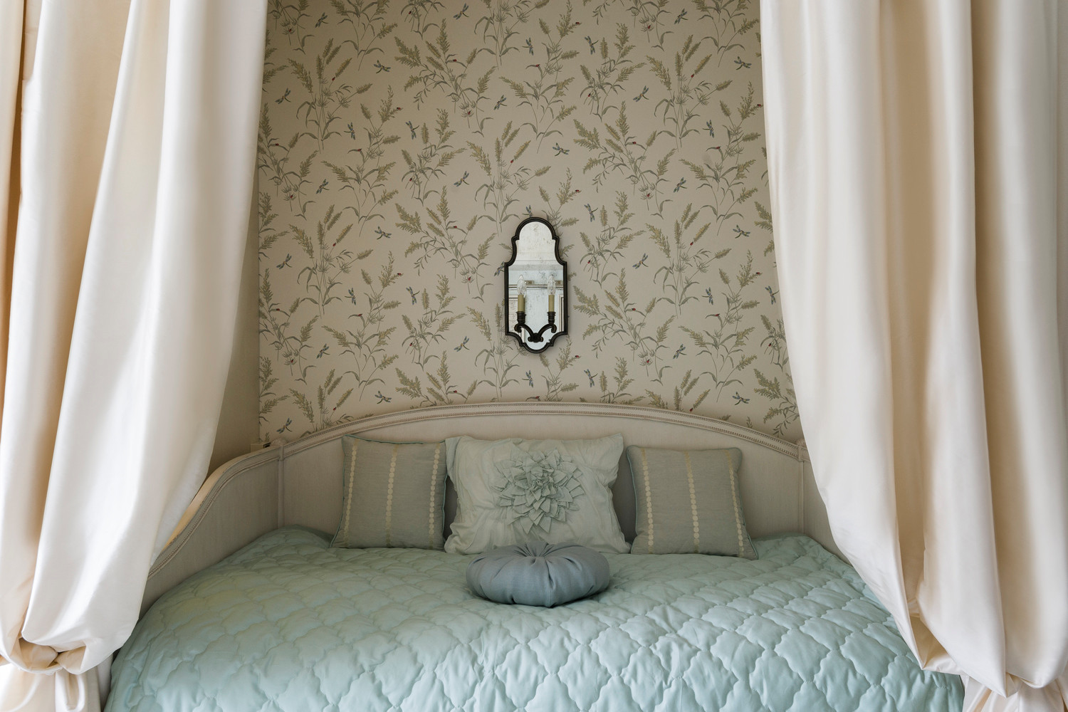 Фотосъемка квартиры в стиле американской классики для студии Decor&Design