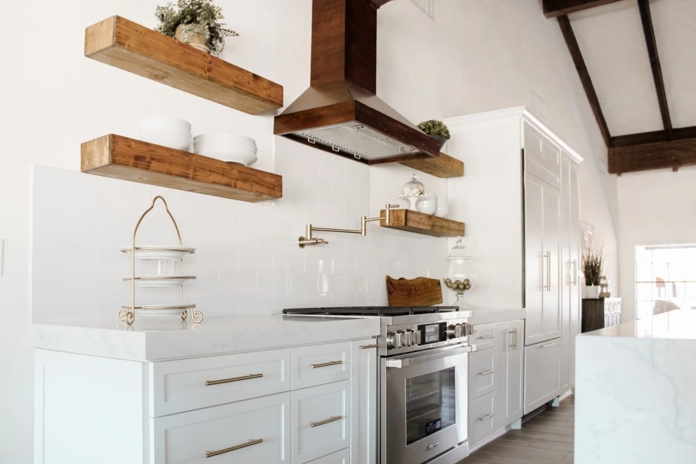 Inspiration for a transitional kitchen remodel in Phoenix