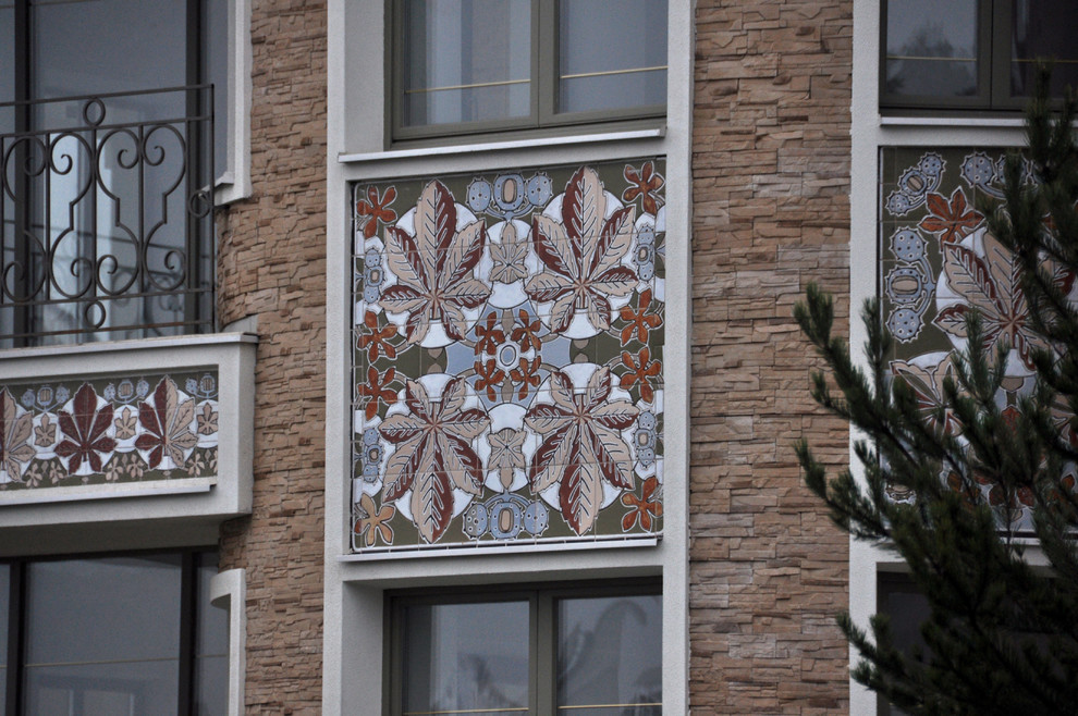 Керамические панно для украшения фасадов, интерьеров.