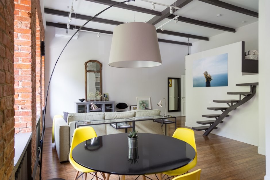 Студия с мезонином на Смоленском бульваре