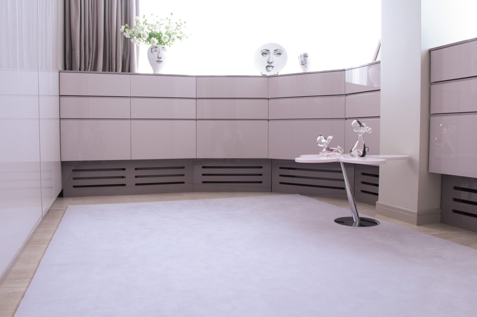 Шкафы на балконе