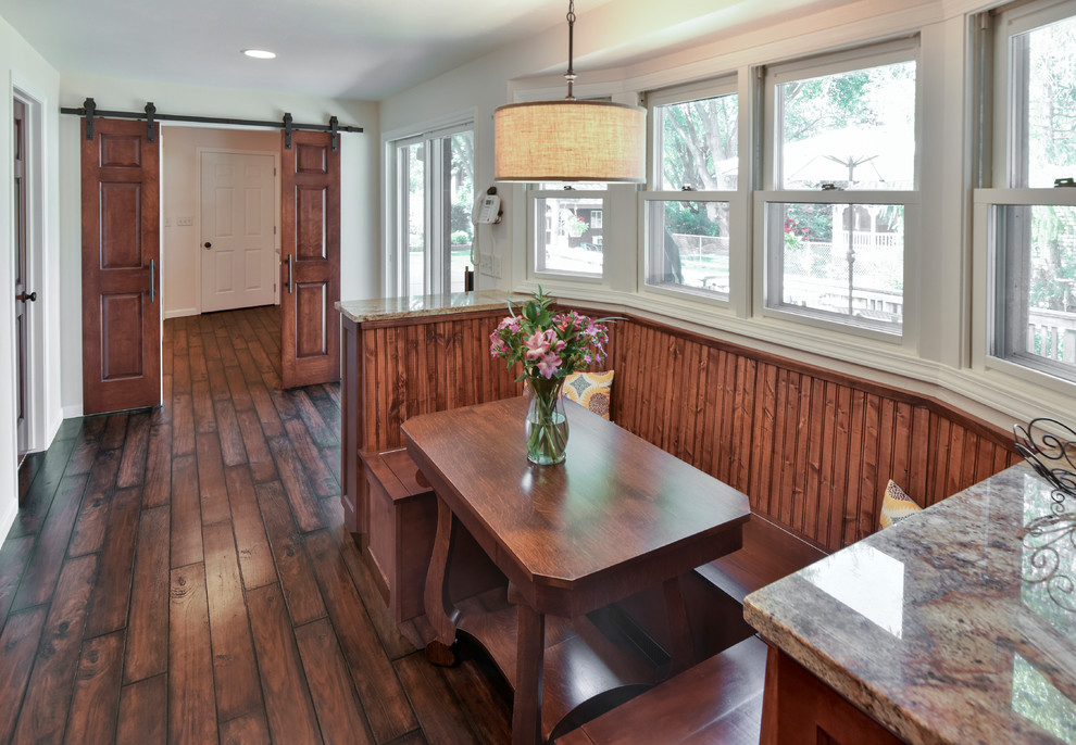 Kitchen - rustic kitchen idea