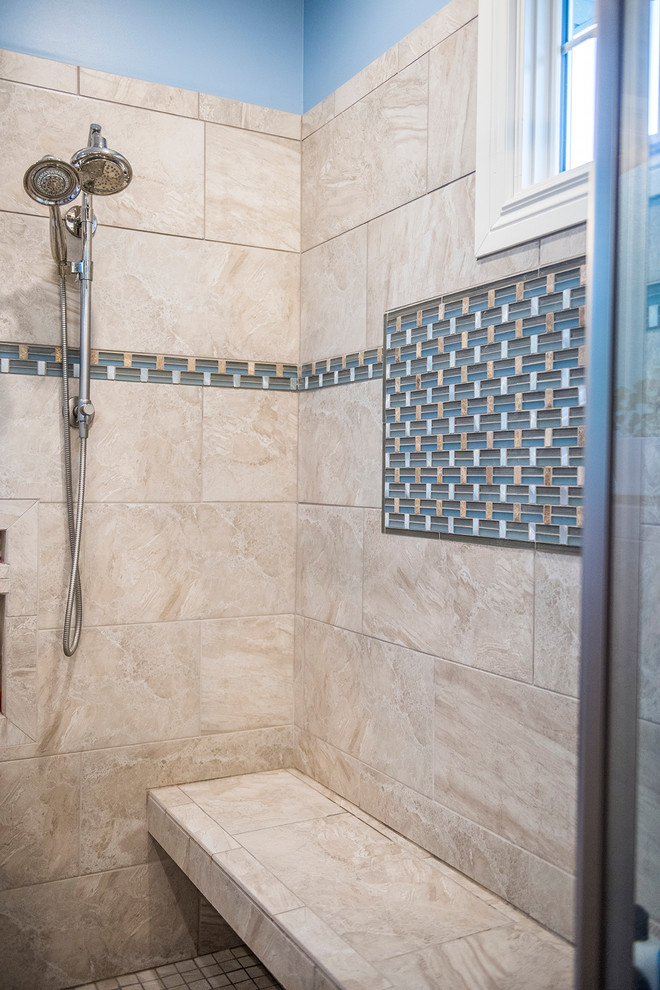 Bathroom - transitional bathroom idea