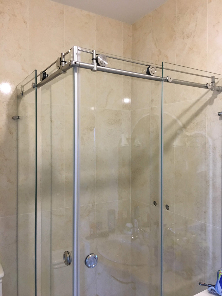 Душевой уголок с раздвижными створками