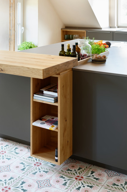 Regalkombination für Utensilien beim Zubereiten von Gerichten und einer Ablage - Modern - Küche - Essen - von Küchen|stil