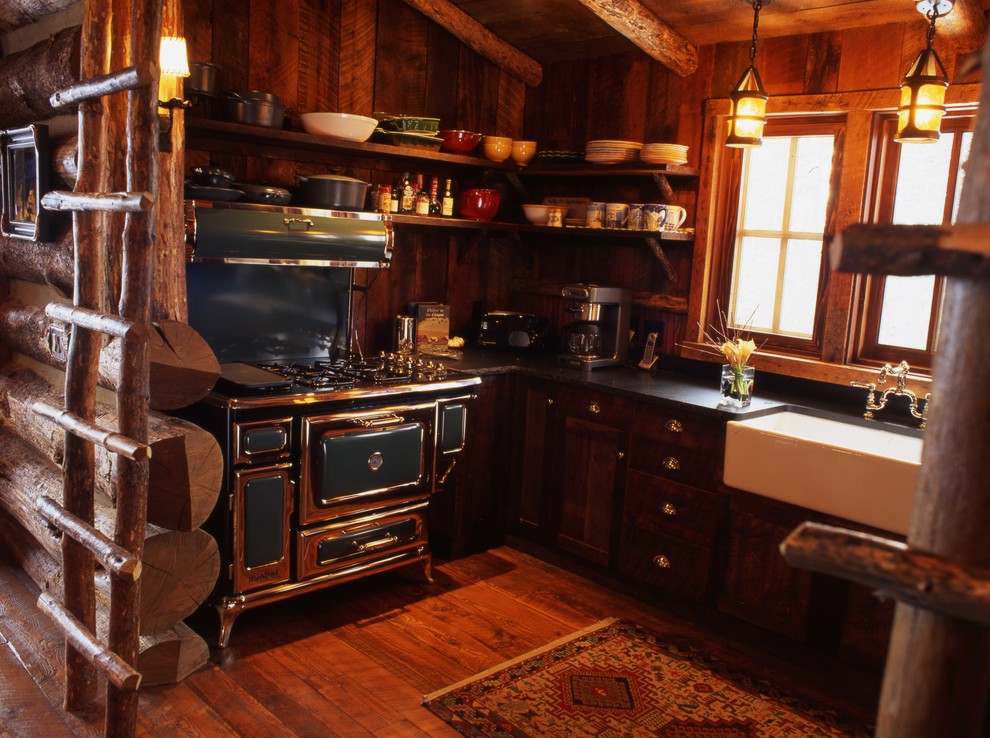 Kitchen - rustic kitchen idea