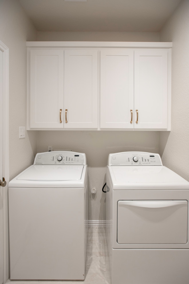 Magnolia Virginiana | Kitchen + Laundry + Fire Place