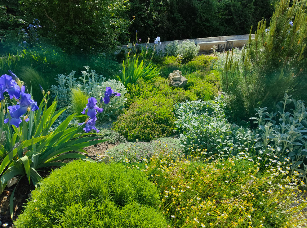 Pourrières, Var. Jardin méditerranéen naturel