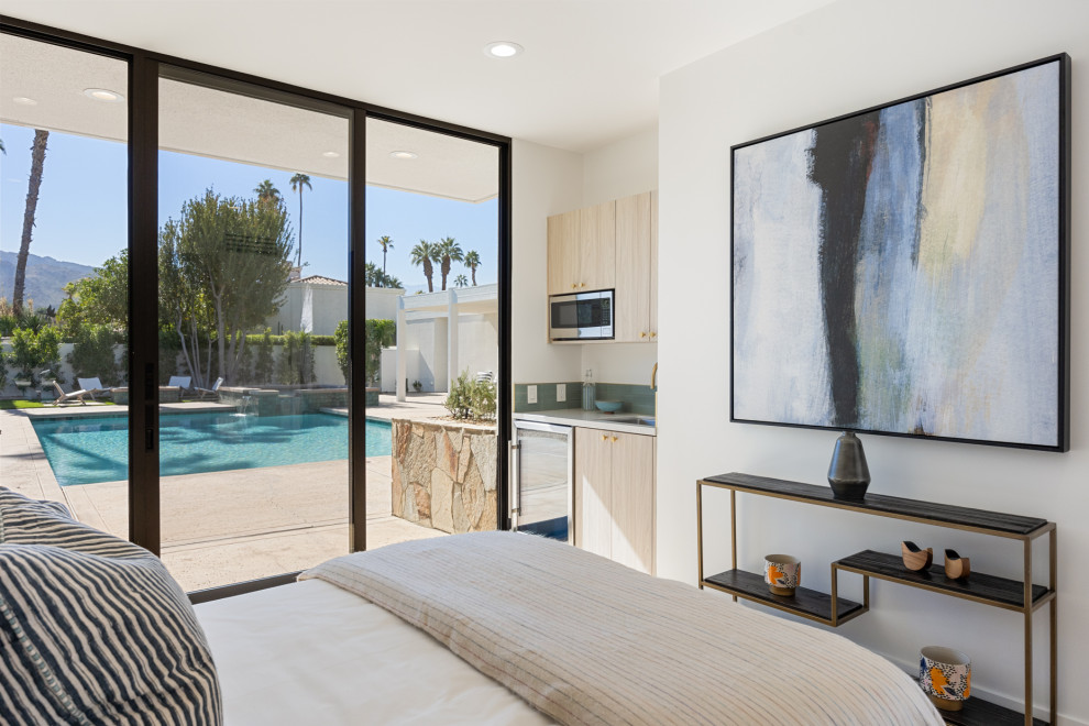 Bedroom - transitional bedroom idea