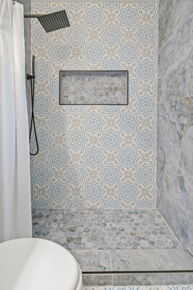 Blue Marble & Spanish tile White oak 5x7 Bath