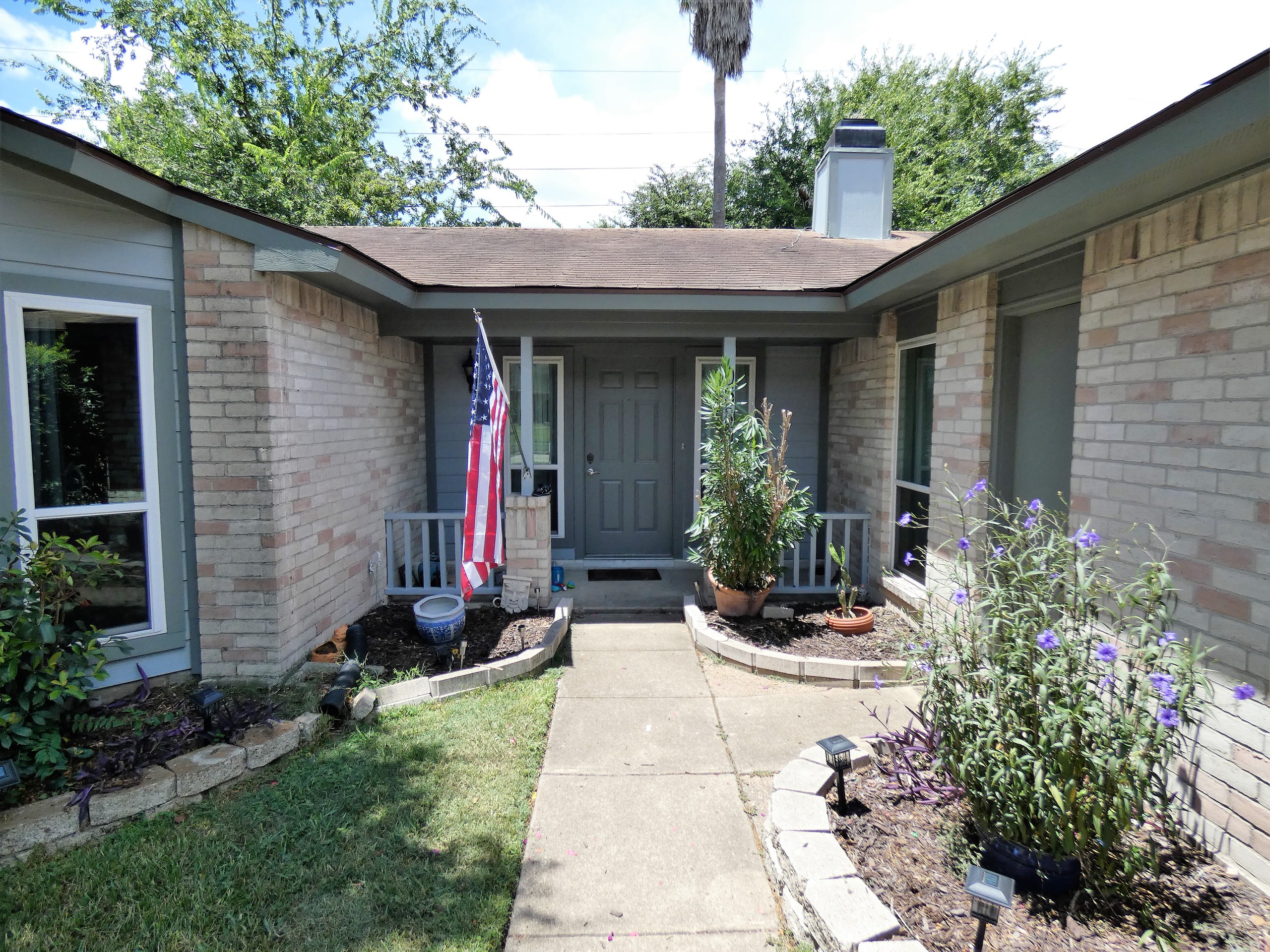 Round Up Hardie Siding and New Paint