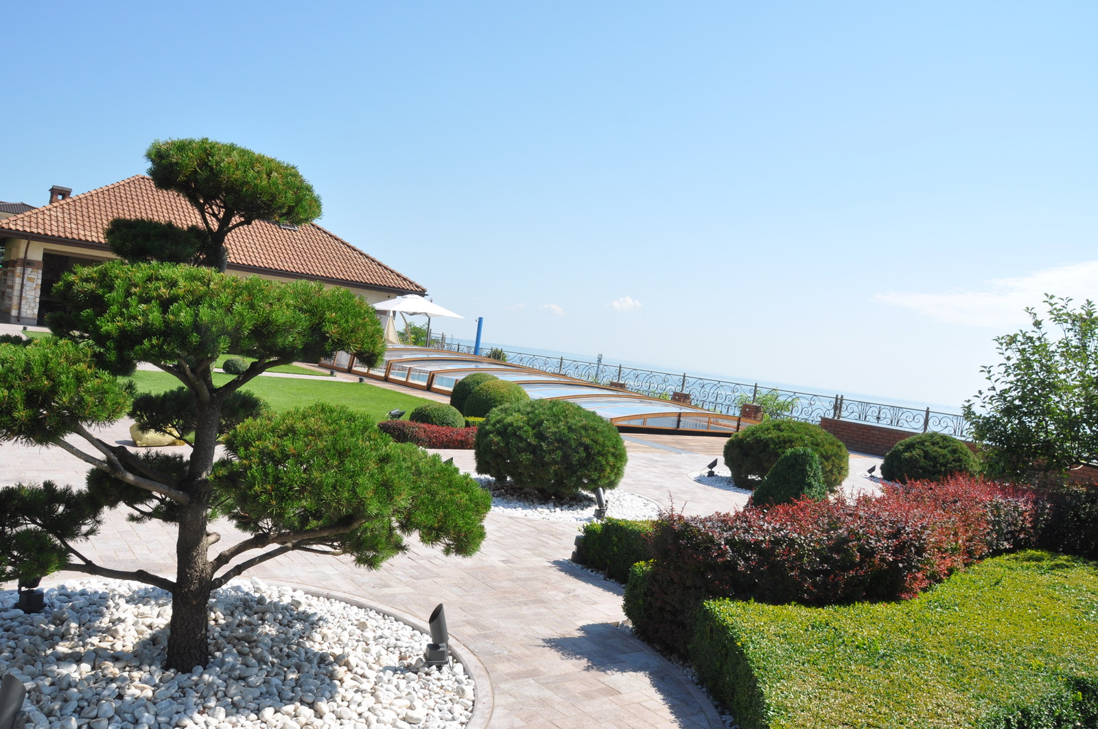 Classic Italian garden. / Классический итальянский сад.