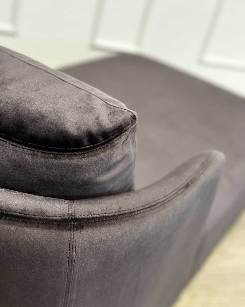 Кресла и пуфы HOMESTER