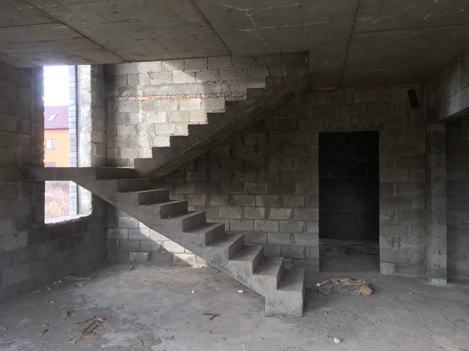 Двухэтажный дом в стиле лофт