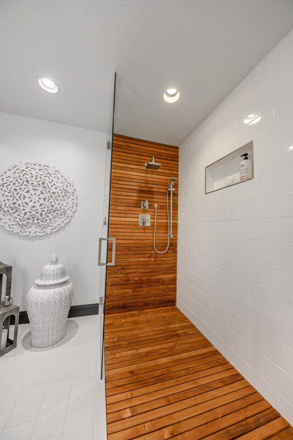 Home design - transitional home design idea