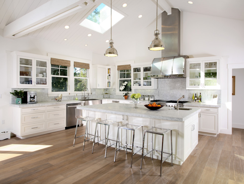 Design ideas for a traditional kitchen in San Francisco with shaker cabinets and stainless steel appliances.