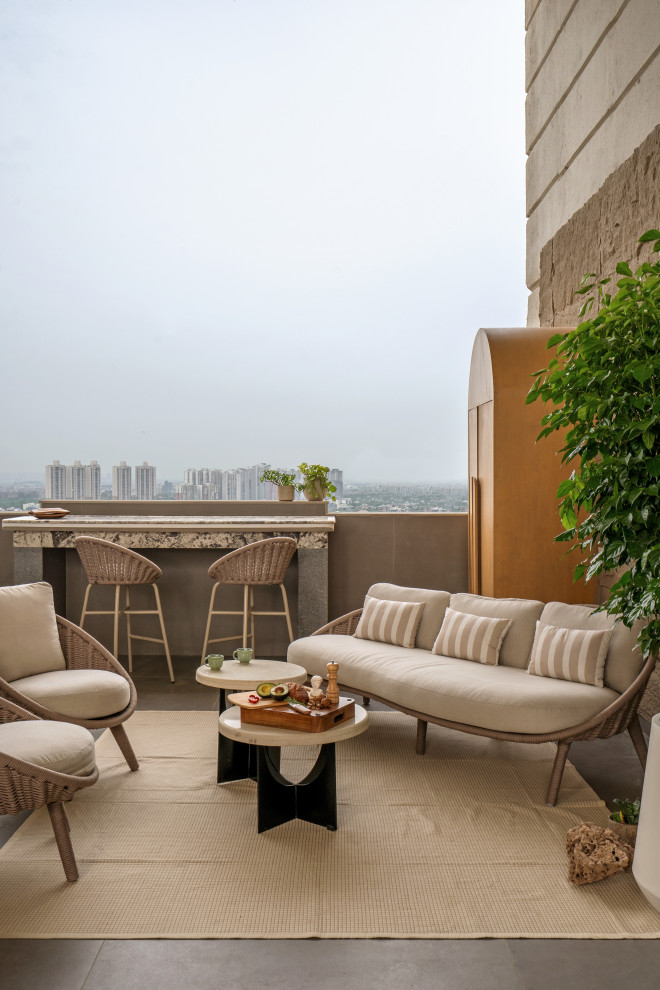 Inspiration for a contemporary terrace & balcony in Delhi.