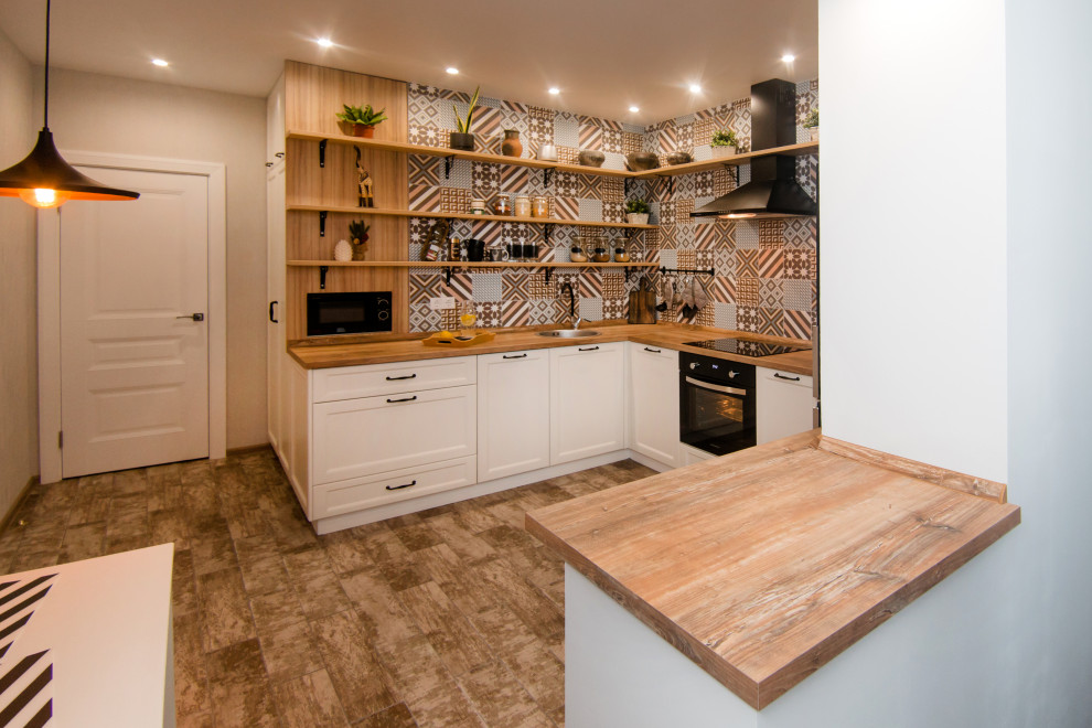 Кухня без верхних шкафов