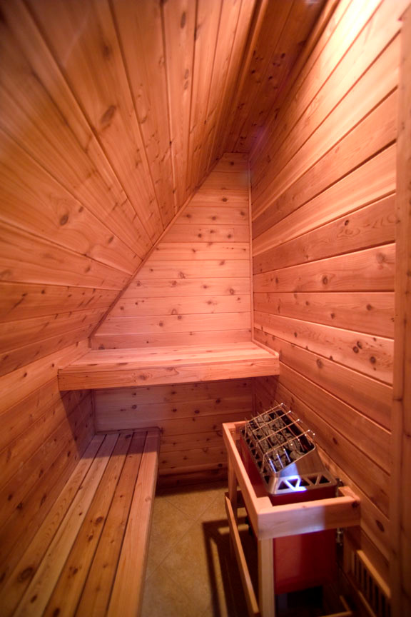 This is an example of a mid-sized transitional bathroom in Nashville with with a sauna.