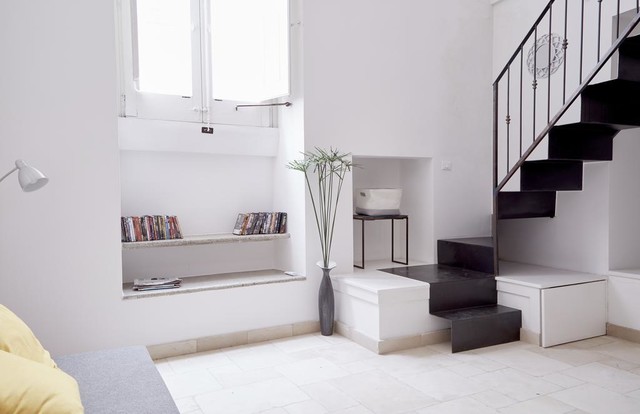 Palazzotto in Puglia shabby-chic-style-staircase