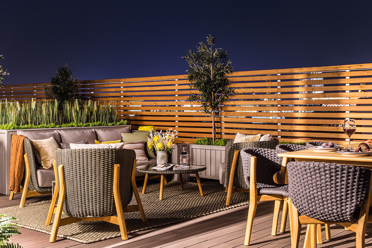 На набережной