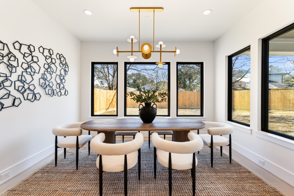 Inspiration for a transitional dining room remodel in Houston