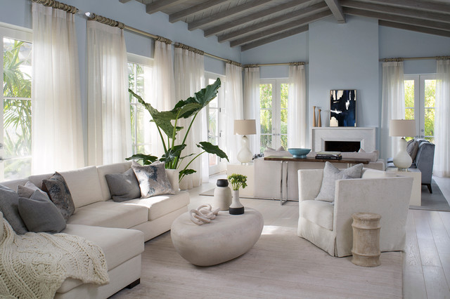 Santa Barbara California Beach Style Living Room