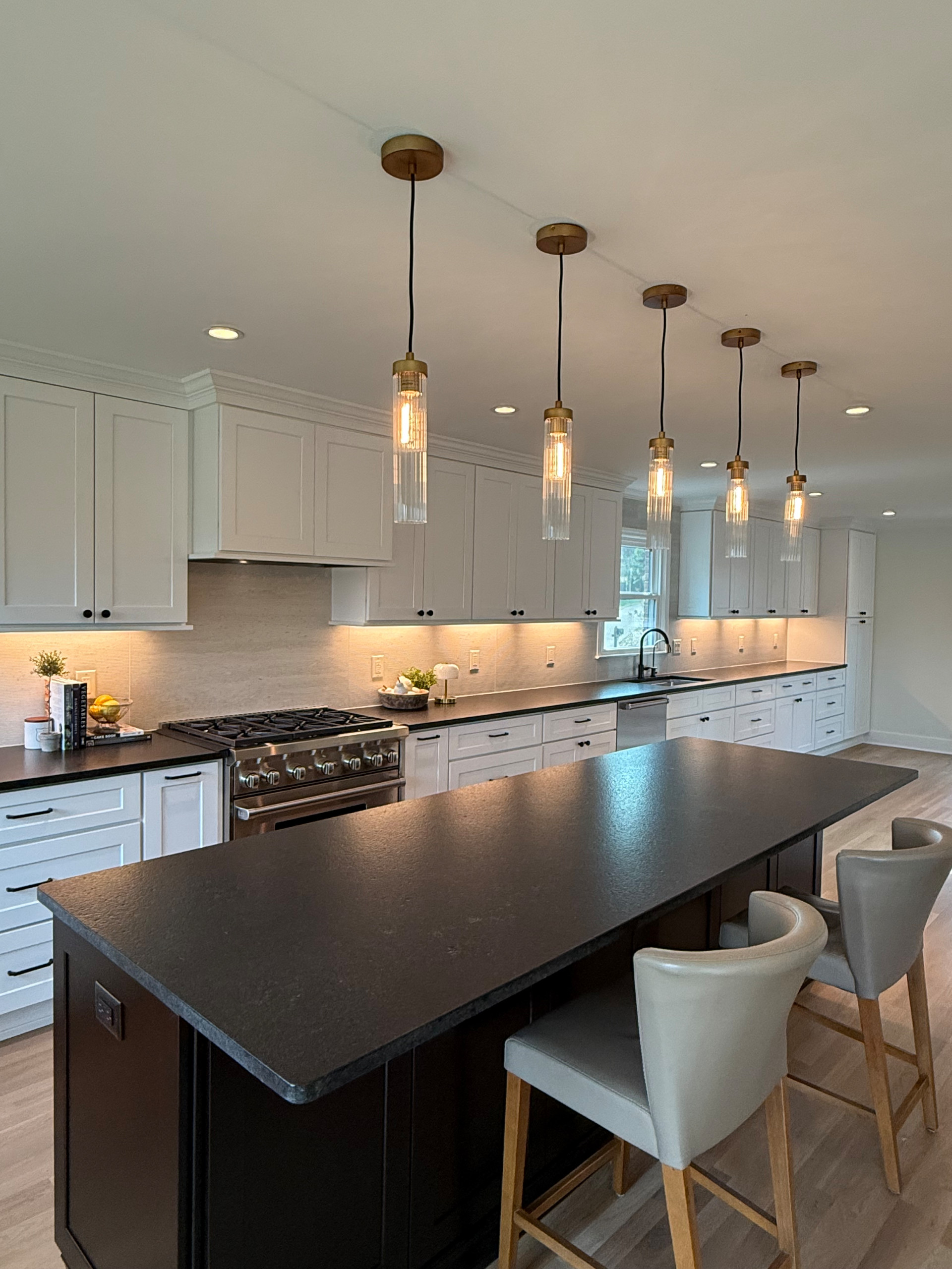 Franklin Complete Kitchen and LR Reno