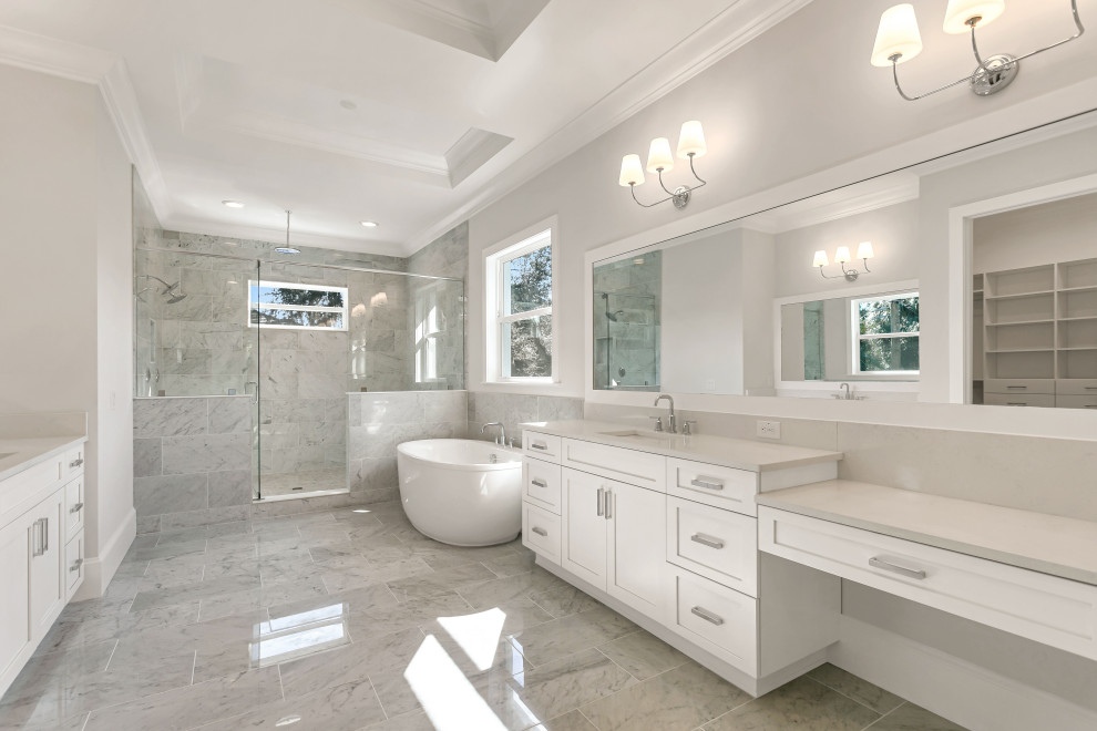 Inspiration for a mid-sized transitional bathroom remodel in Tampa