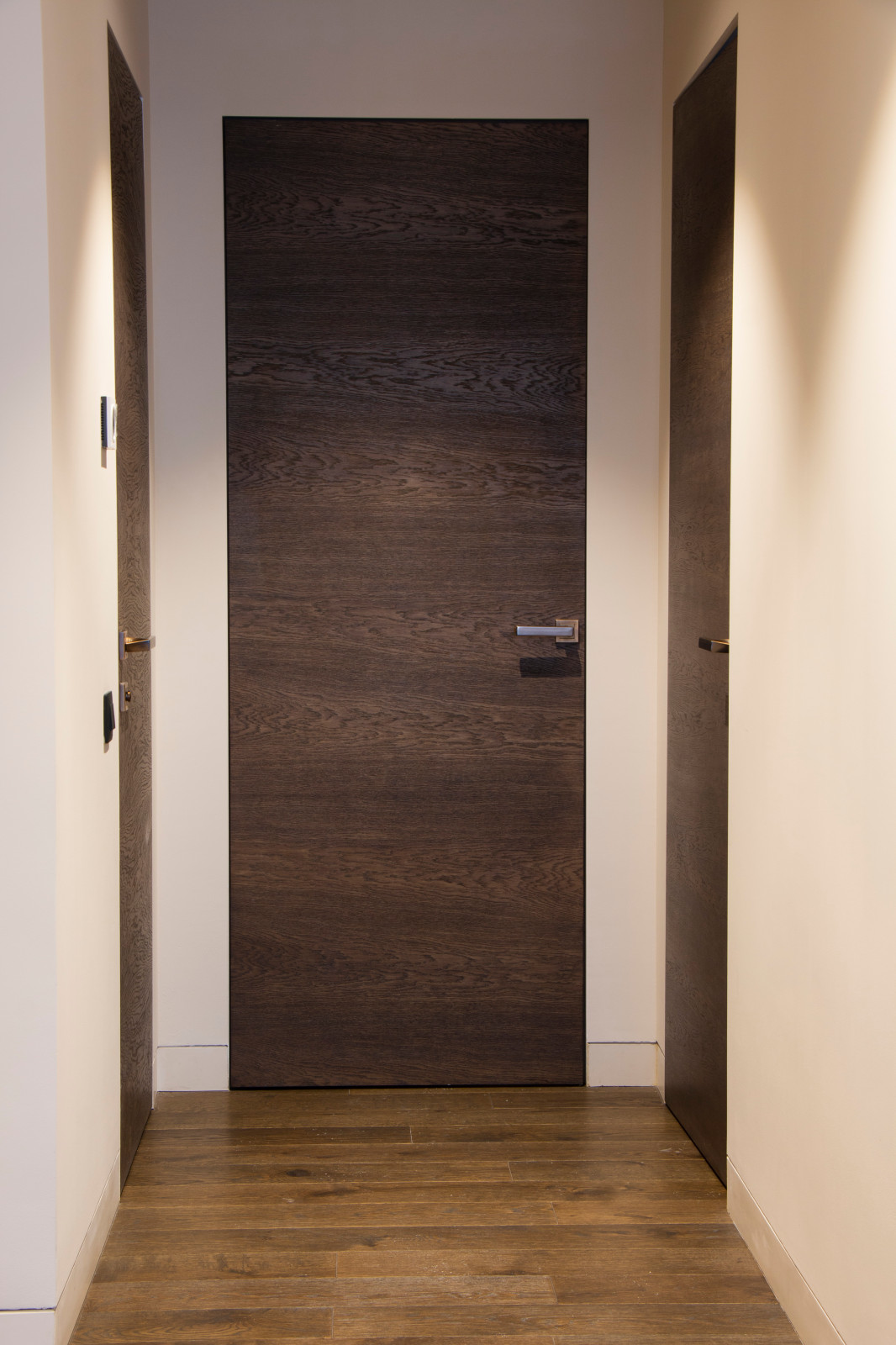 Двери Dorian в минималистичном проекте ЖК Soho + Noho @sohoplusnoho