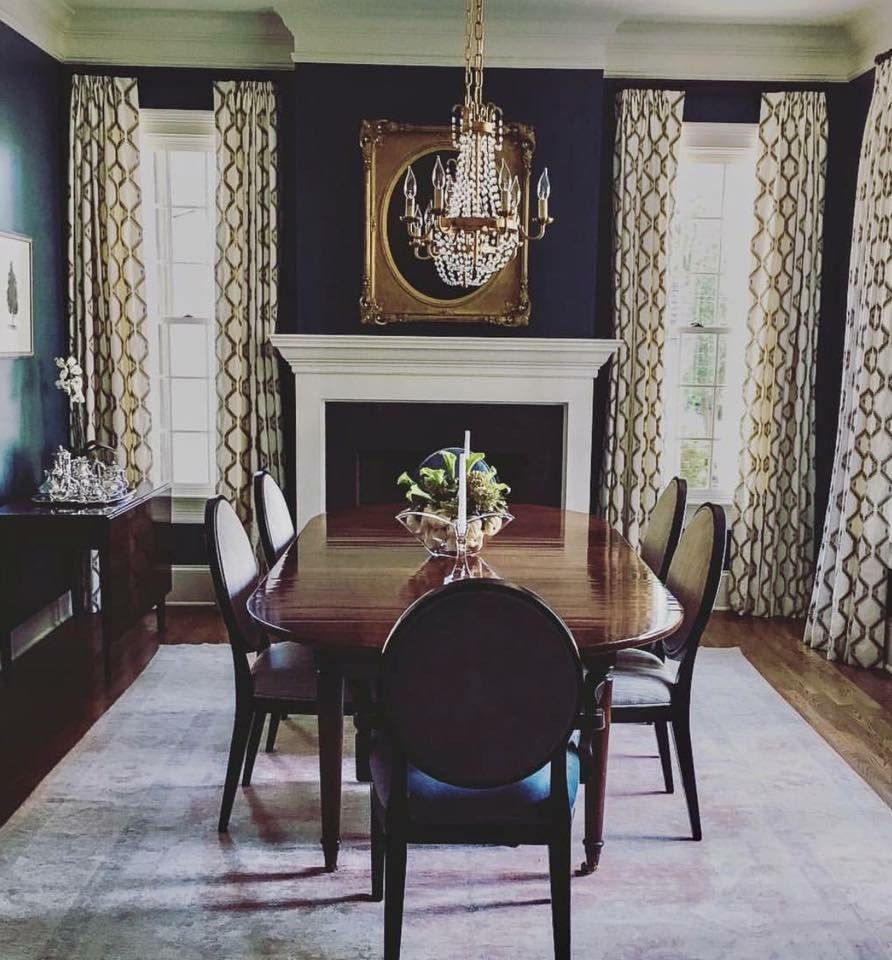 Example of a transitional dining room design in Chicago