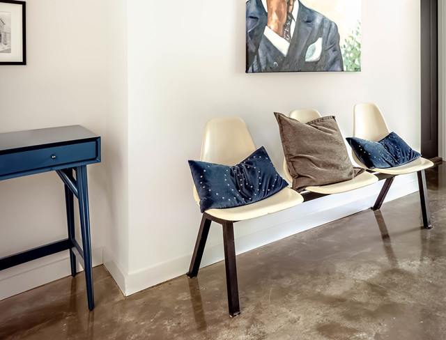 Foyer Detail - Effiel Bench contemporary-entry