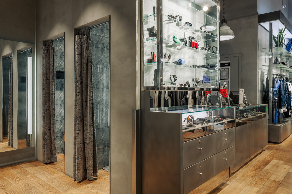 •COSMO STORE•  Монобренд DIESEL в МГЦ "Красная Площадь"