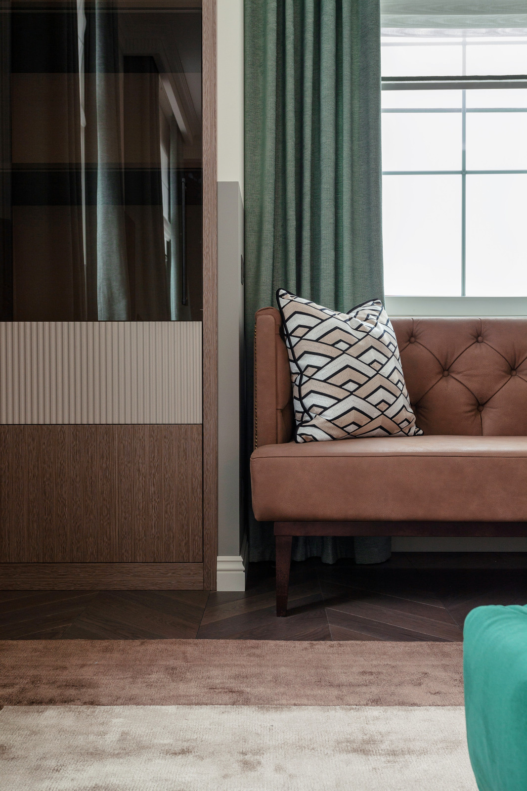 Дом  к.п.Алтан