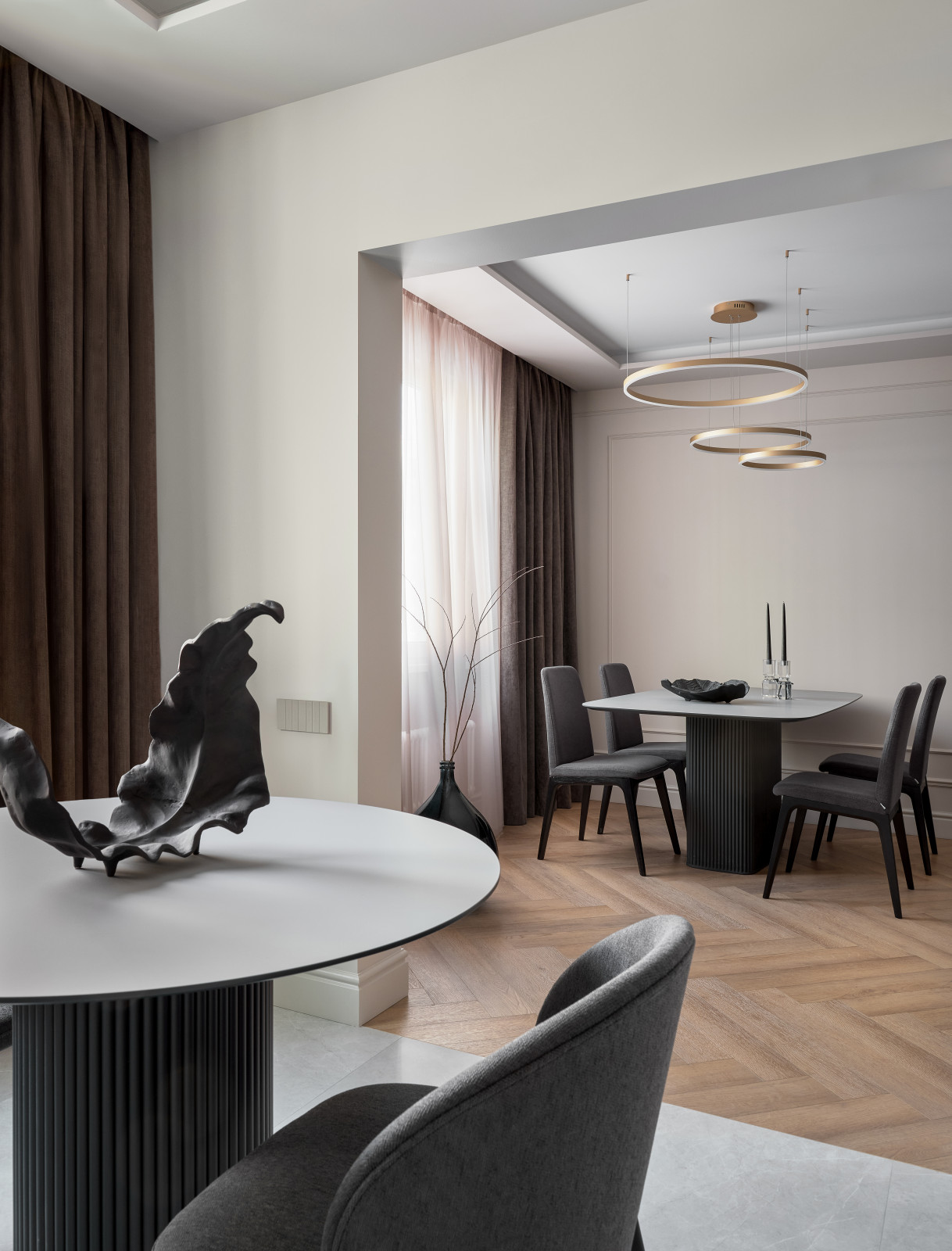 Стильный монохром - трехкомнатная квартира