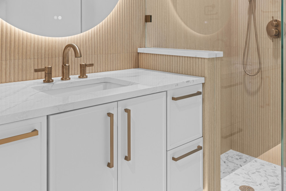 Turnberry Full Bathroom – Soft Modern Coastal