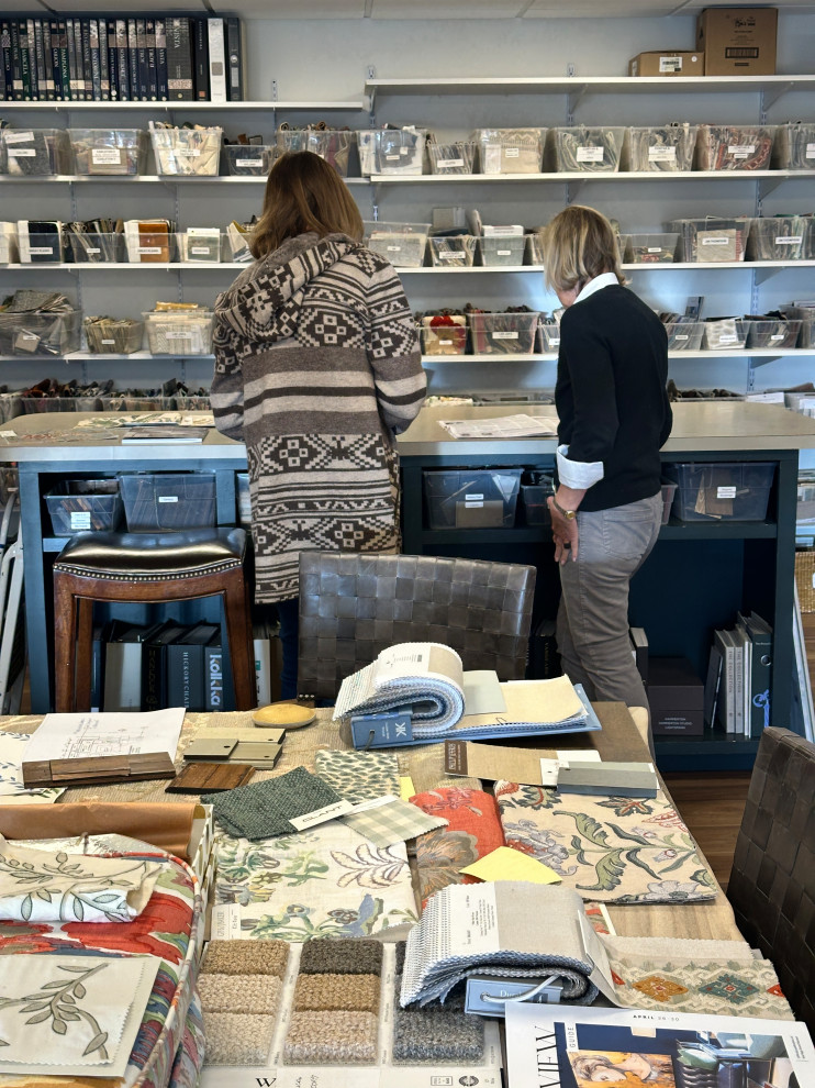 Showroom 400 East Ave
