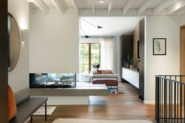 Warm-Modern contemporary-entry