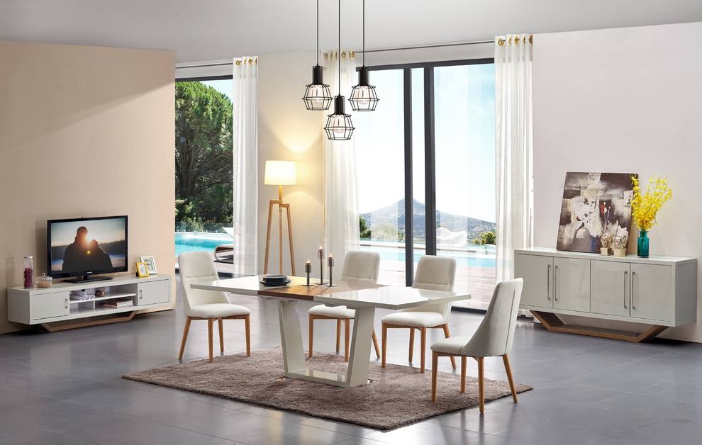 ОБЕДЕННАЯ ГРУППА TASMANIA & AURORA