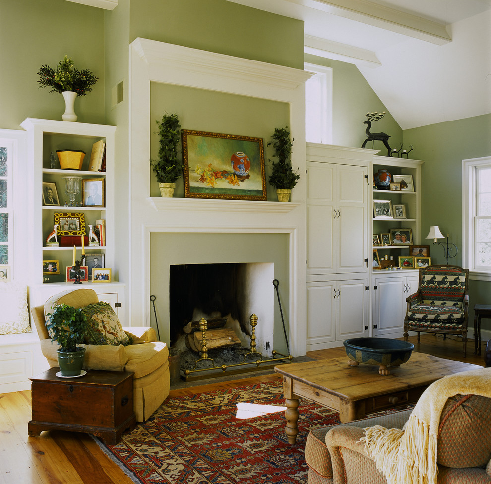 Inspiration for a traditional family room in Philadelphia.