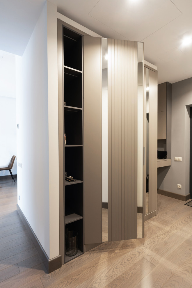 Шкаф в прихожую