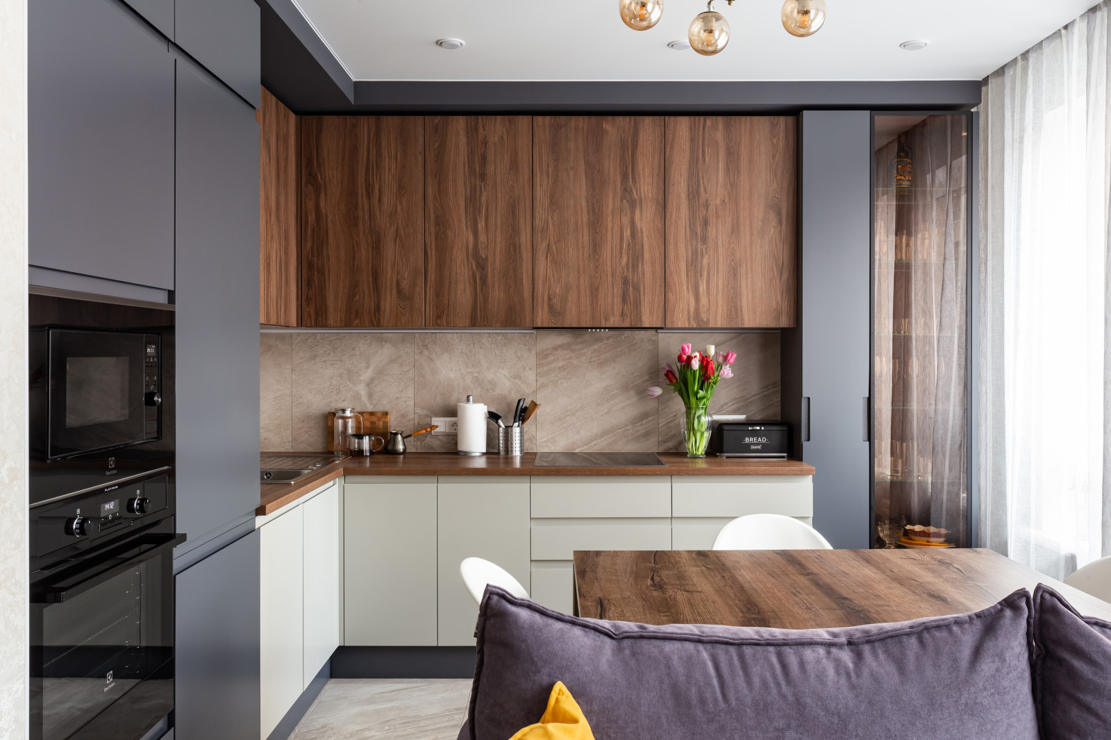 Угловая кухня в ЖК Домашний