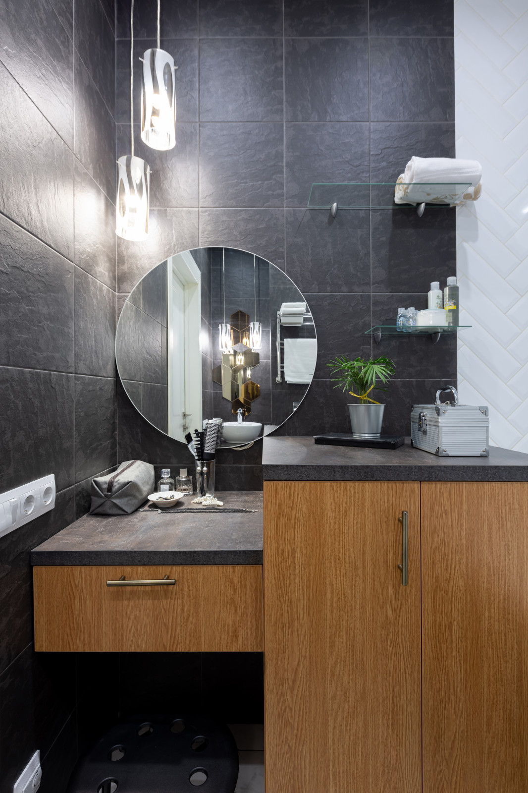 Дизайн-проект квартиры в ЖК "Новый Оккервиль" Минимализм с яркими акцентами 36м2