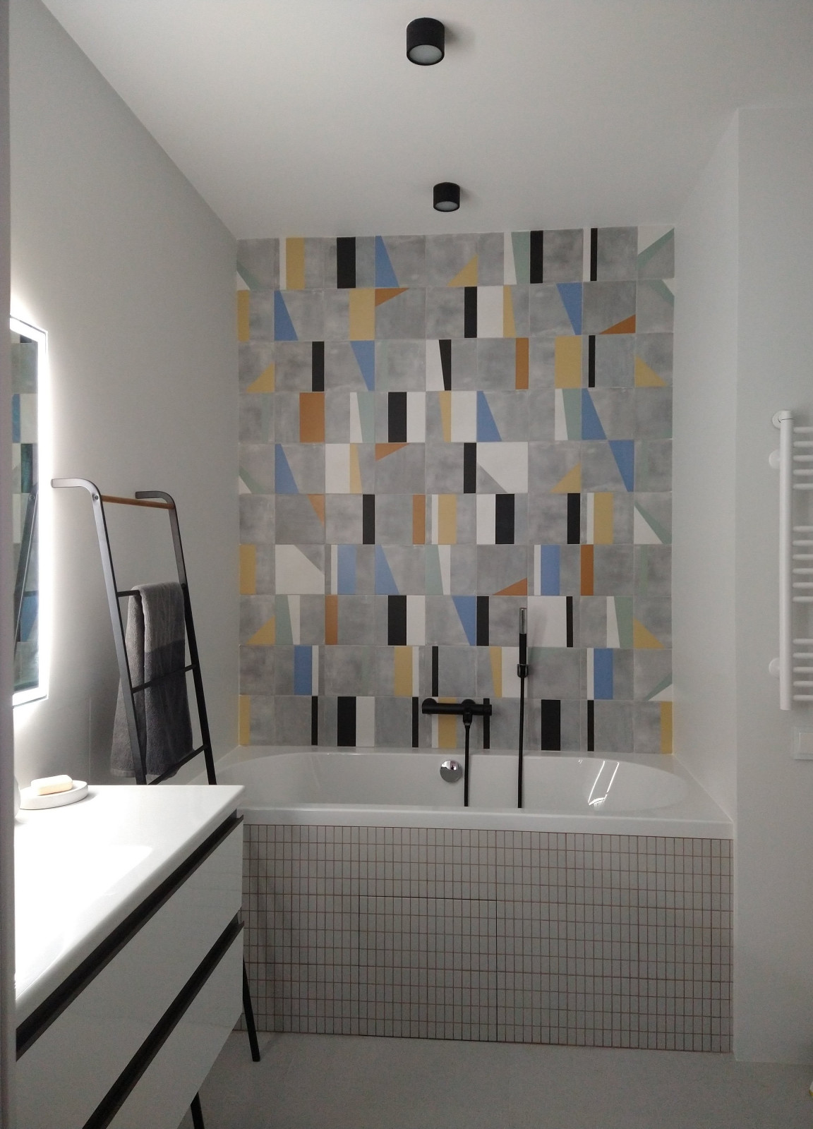 Реализация декоративного панно в интерьере