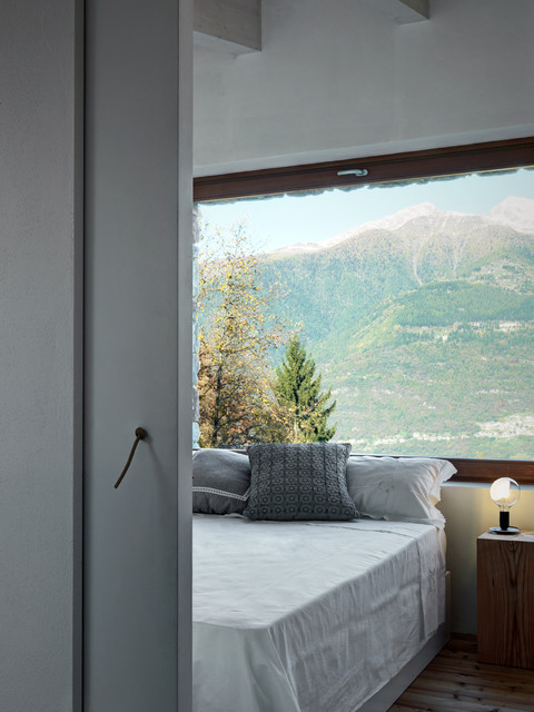 Premaker rustic-bedroom