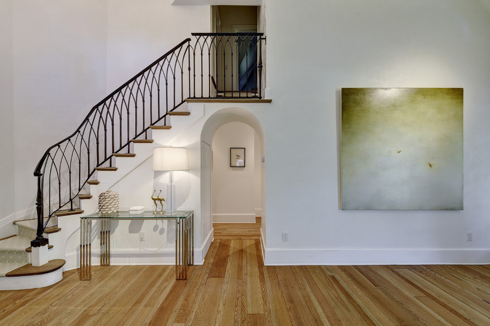 Home design - transitional home design idea in Austin