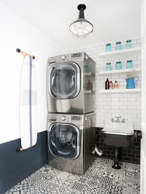 small black and white laundry room