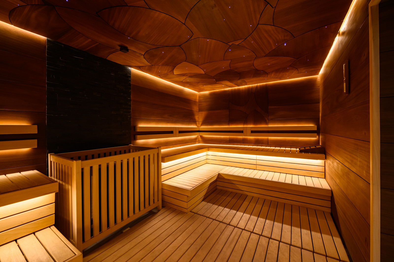 СПОРТИВНЫЙ КОМПЛЕКС С БАССЕЙНОМ И SPA-ЗОНОЙ В СОЧИ