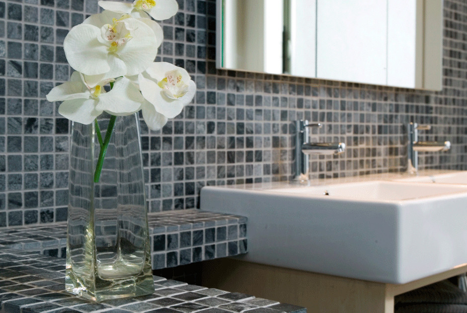 Inspiration for a transitional bathroom remodel in Phoenix