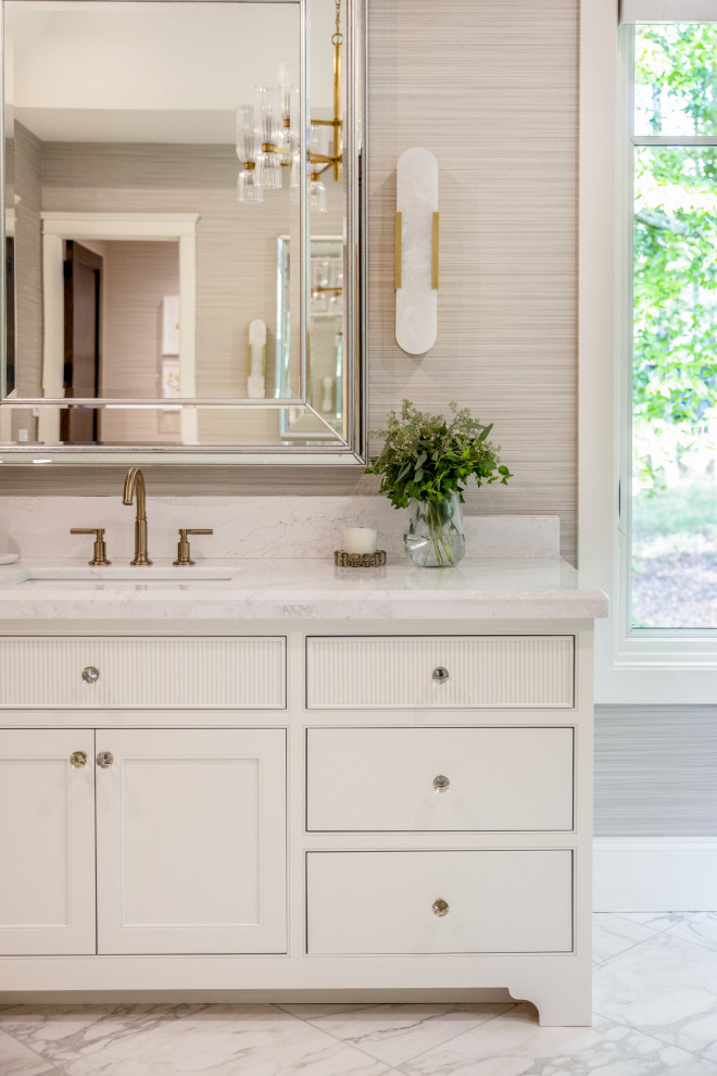 Bathroom - transitional bathroom idea